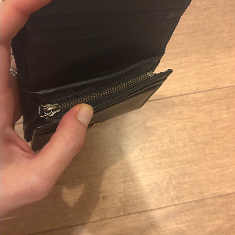 Black Gucci marmont zipped wallet - Picture 3 of 5